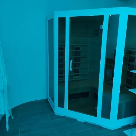 Mila Prive Sauna & Wellness Love hotel *