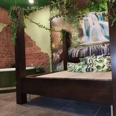 Love hotel Mila Prive Sauna & Wellness *